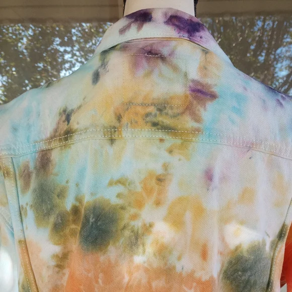Levi's Premium Rainbow Tie Dyed Ex Boyfriend Trucker Denim Jean Jacket